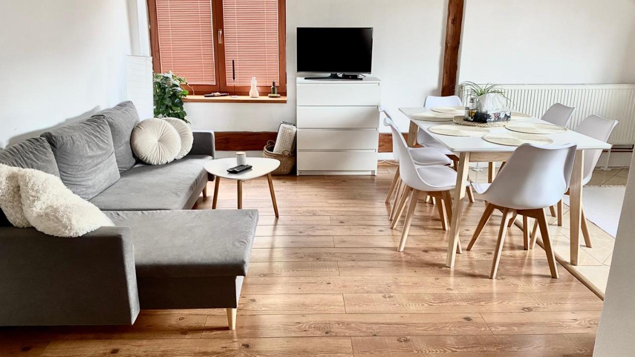 Sunny Attic Apartment Зволен Экстерьер фото